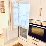Om Moderne Wohnung, Wlan, Kueche, Bad In