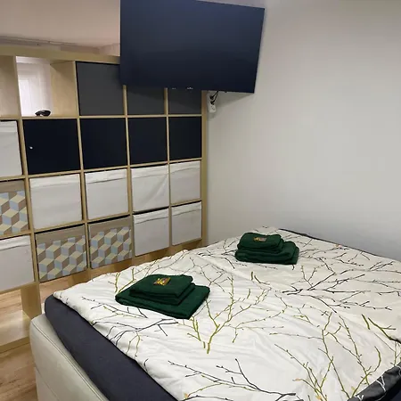 Om Moderne Mit Wlan, Geteiltem Bad Und Kueche In Apartment
