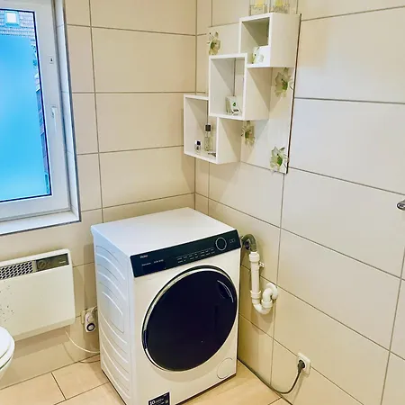 Om Moderne Mit Wlan, Geteiltem Bad Und Kueche In Apartment Stadtilm